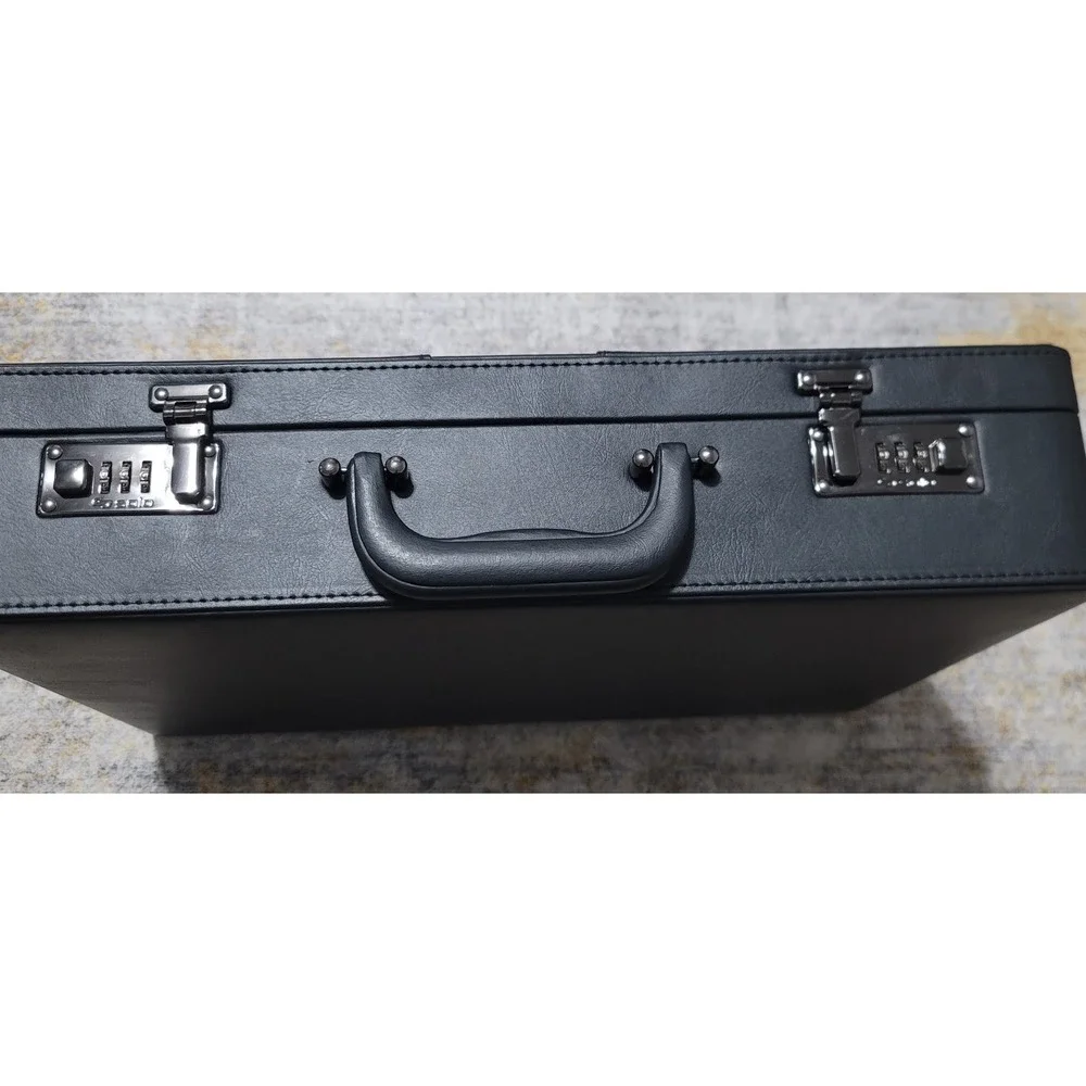 Solo Classic Vinyl Briefcase Black w/Combination‎ Lock 17.5 inches X 12.5 X 4